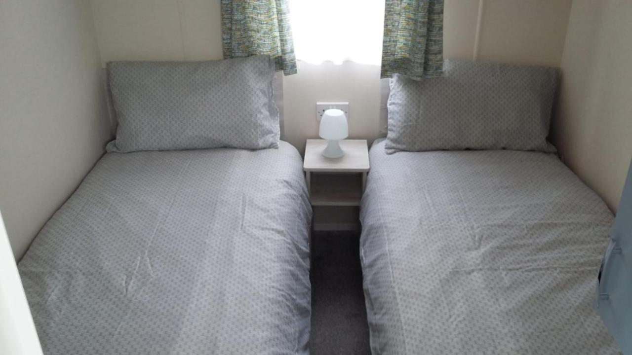 Majestic Holiday Villa Millom Bagian luar foto